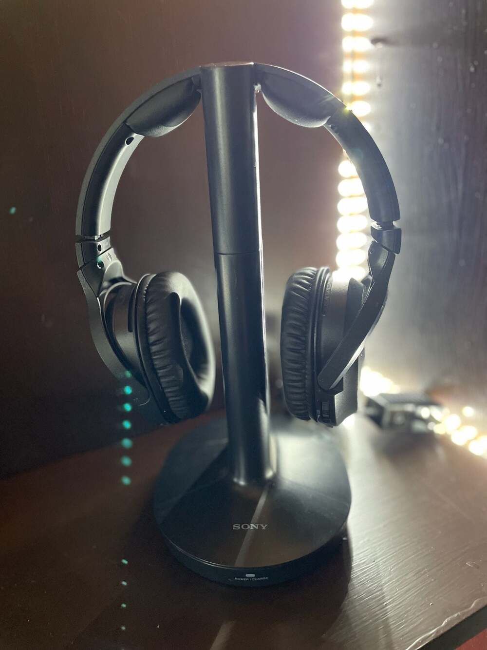 Sony WH-RF400 Wireless RF Stereo Headphones with TMR-RF400 Transmitter Base